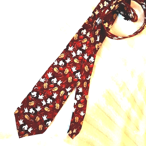 MICKEY & CO. 💯%SILK DISNEY TIE RACK - Picture 1 of 8